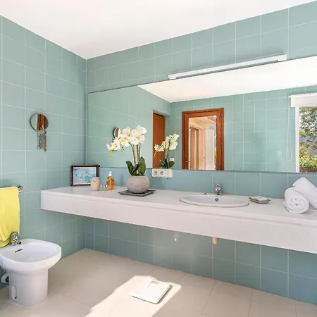 Townhouse Pilar *